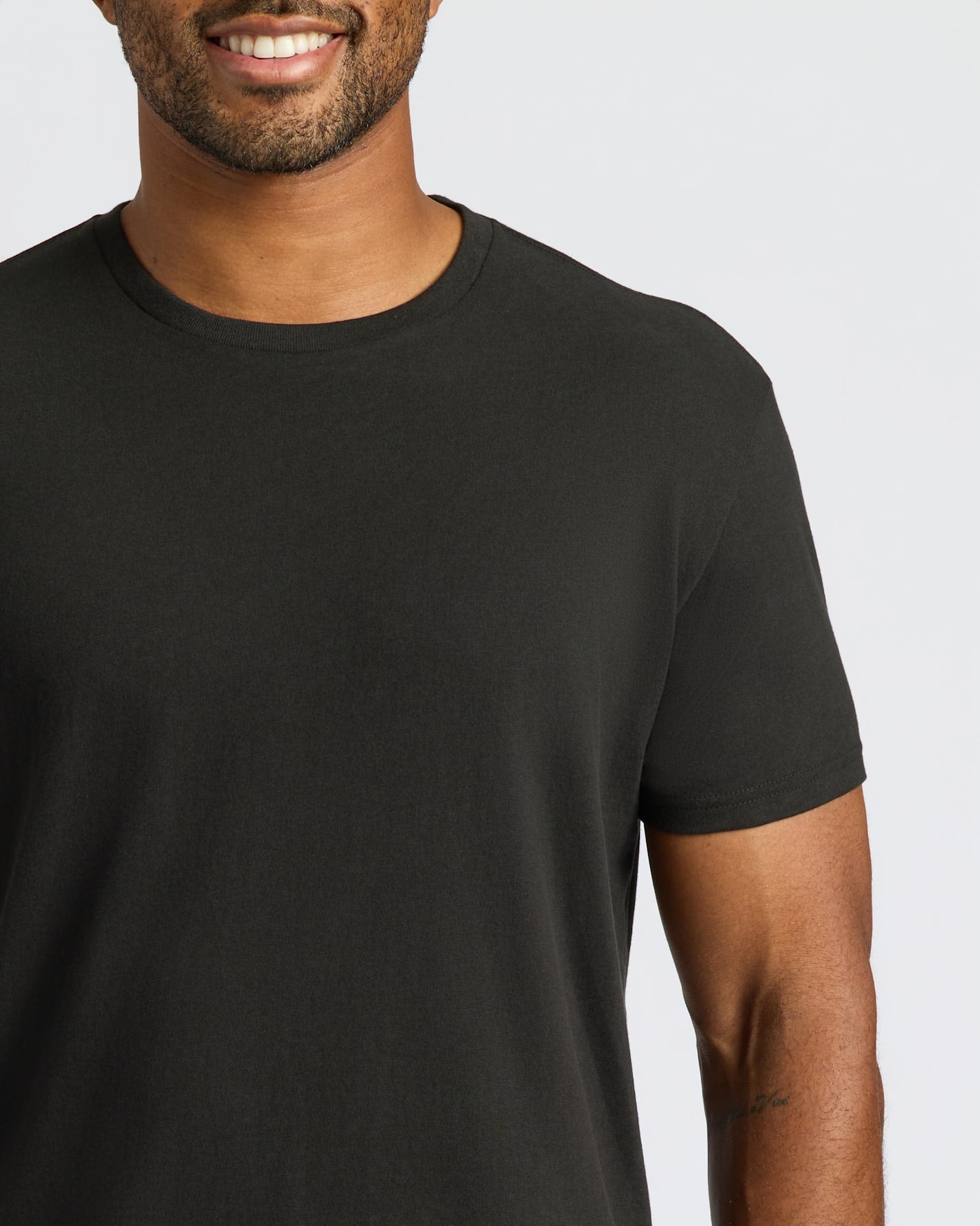 All Black Curved Hem Classic Crew Neck 10-Pack
